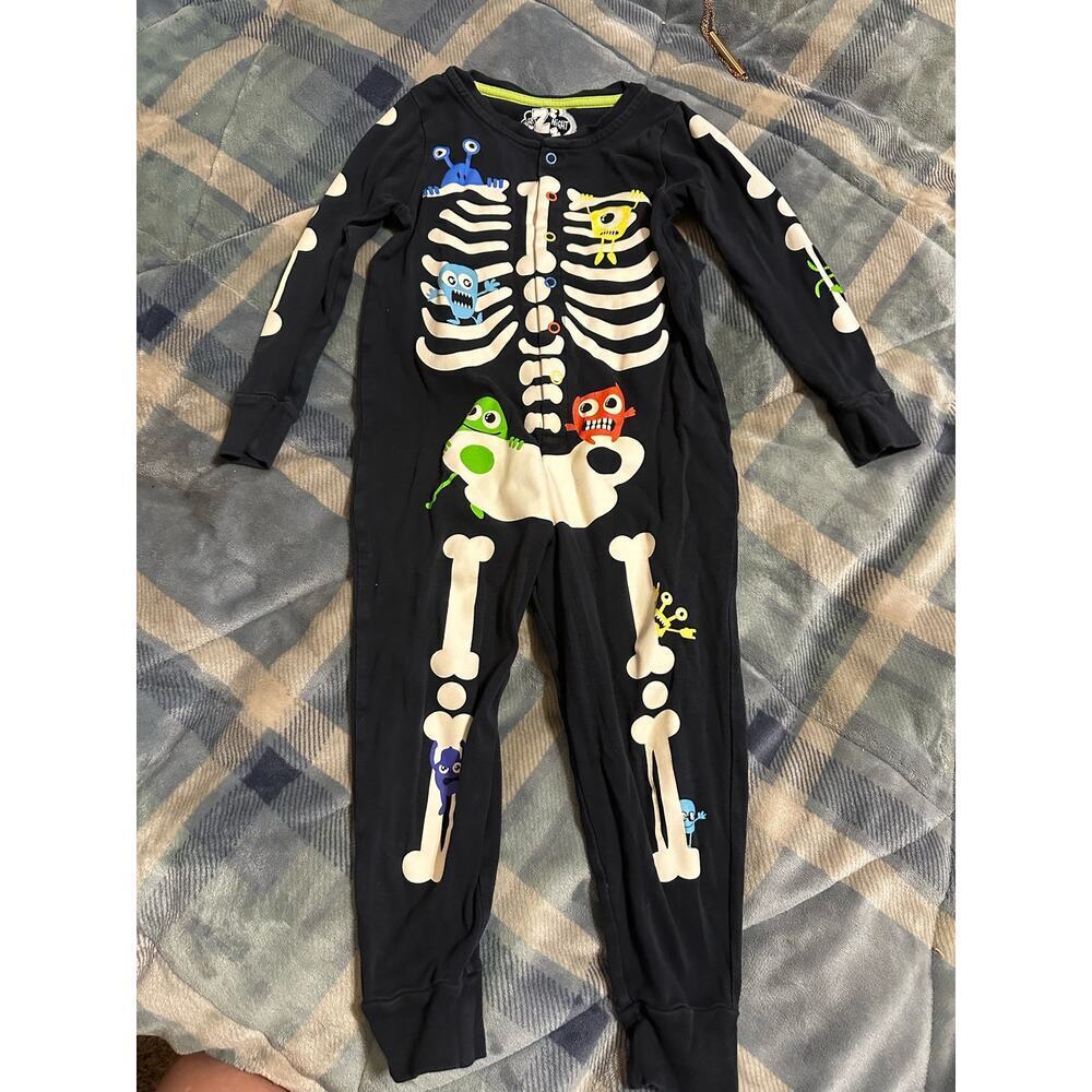 Marks & Spencer 100% cotton halloween skull xray monster jumpsuit  sz 3-4